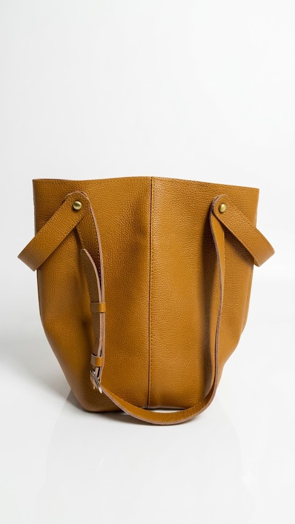 Sava Bucket Bag